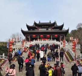 广西湖北旅游攻略(七月湖北旅游攻略)