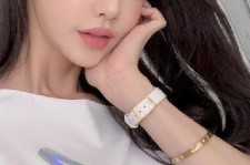 广西全国在线兼职女伴游联系人(富婆中介2717281818)