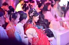 广西汉服模特兼职(想做汉服模特去哪里找)