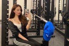 广西我是一名瑜伽锻练外加兼职模特(我是一名瑜伽锻练外加兼职模特小说)