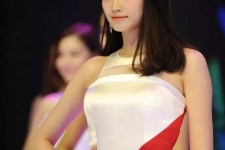 广西成都特大模特兼职**(成都服拆模特兼职是实的吗)