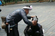 广西欲带老伴游遍中国(带着老伴去旅游)