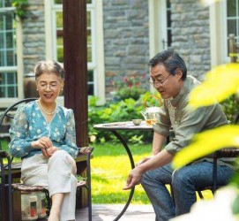 广西坦言带老伴游遍中国(我和老伴去旅游)