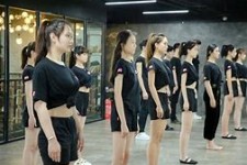 广西兼职模特进修班(学生怎么兼职模特)