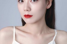 广西兼职模特要打点模卡吗(兼职做模特要交钱拍模卡)