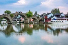 广西上海旅游攻略(上海旅游攻略手抄报)