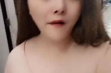 广西美院系花兼职死商务模特(美院系花兼职商务模特第2部一边看球一边玩)