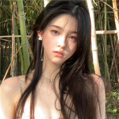广西与商务伴游共进晚餐，愉快的营业会谈起头了