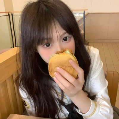 广西伴游女生李心怡的资料