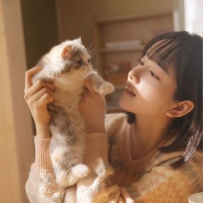广西伴游女生邓珊珊的资料