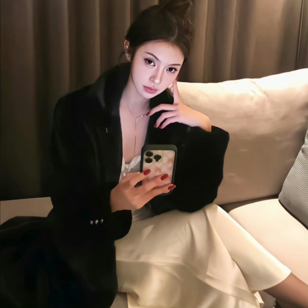 广西伴游女生周语言的资料