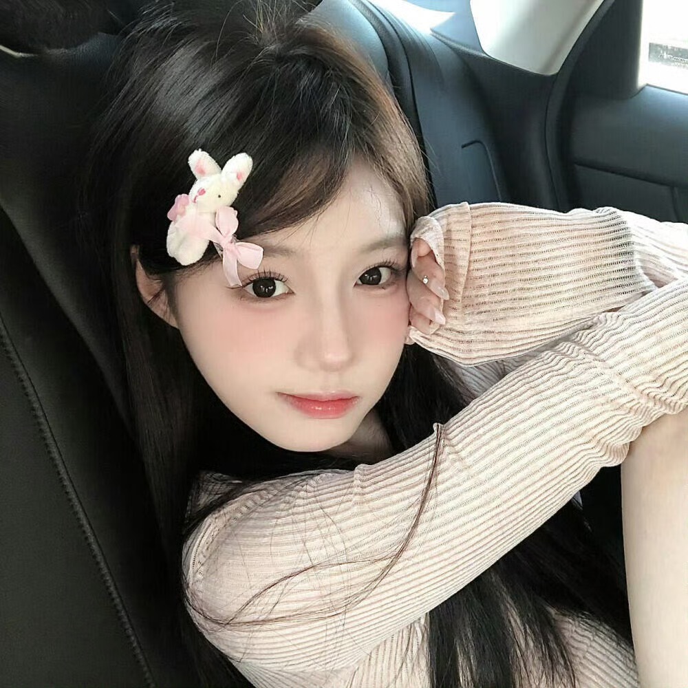 广西伴游女生沈欣白的资料
