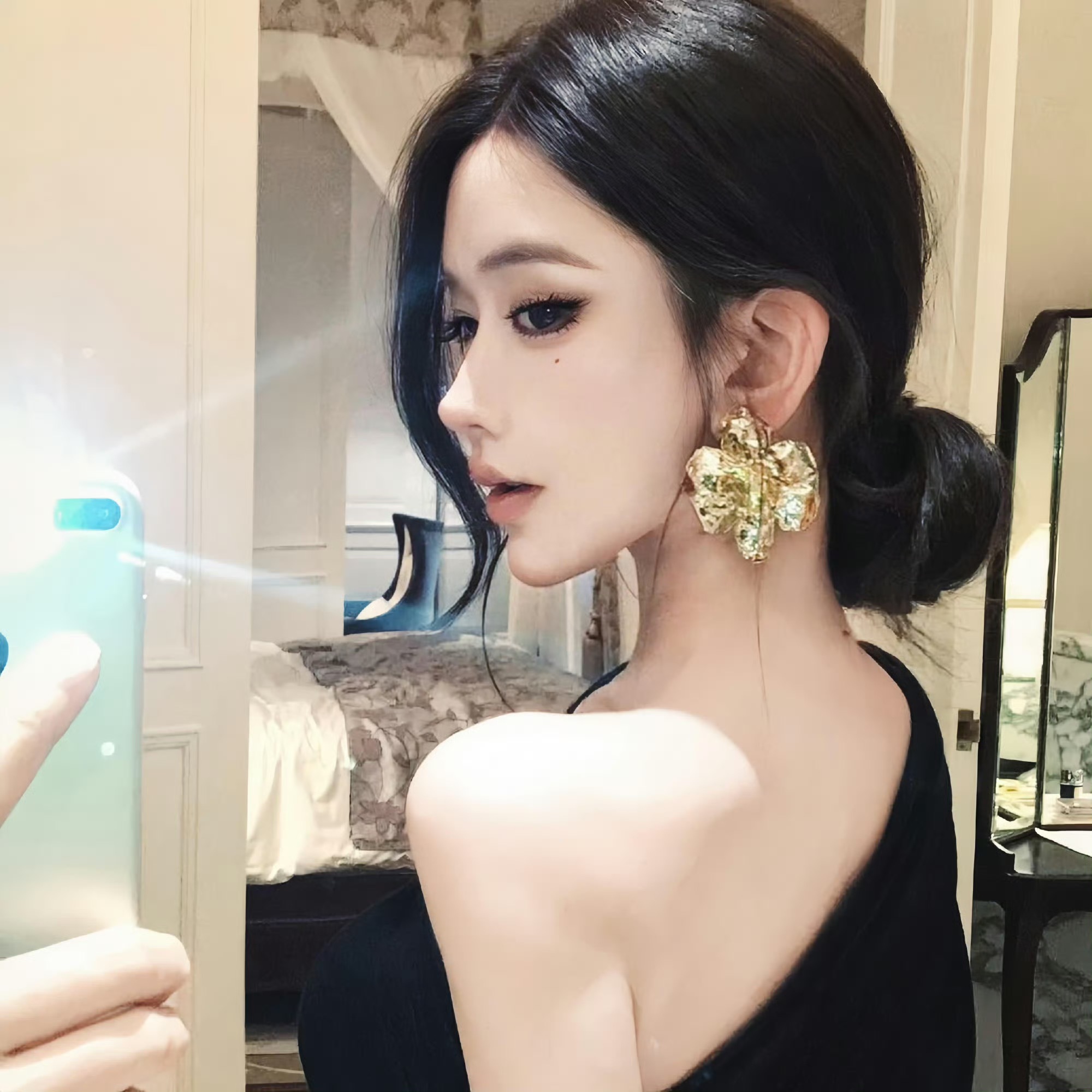 广西伴游女生靖骊萍的资料